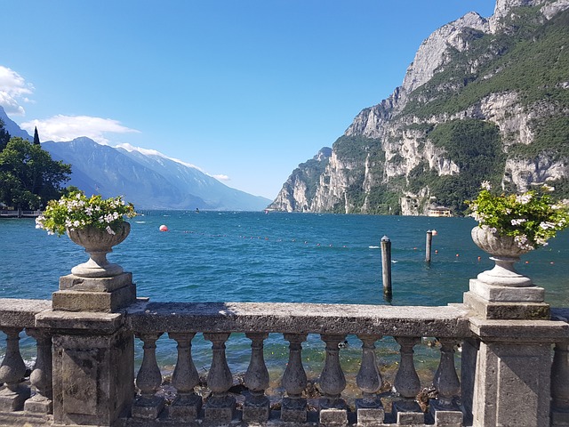 lago di garda luoghi da visitare in Italia itinerari sostenibili in Italia